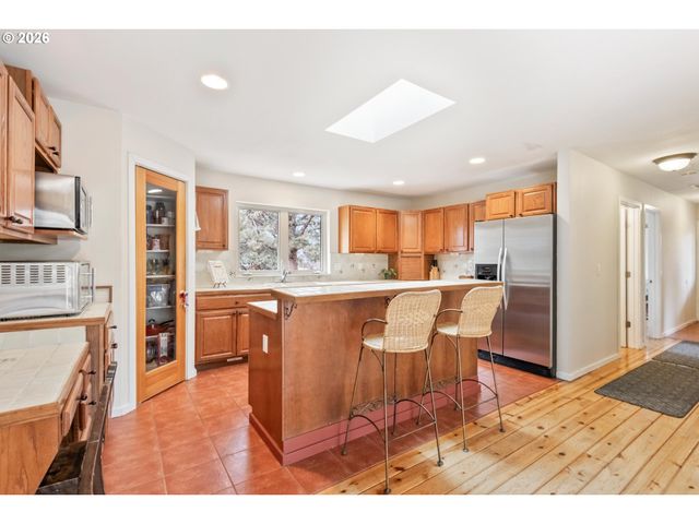 61082 FERGUSON Ct, Bend, OR 97702