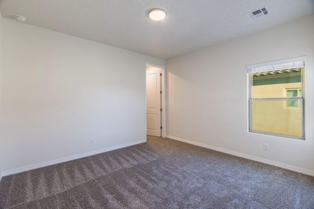 1664 Valle De Colores Street NW, Los Lunas, NM 87031