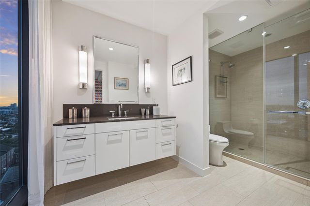 3433 Westheimer Road 1404, Houston, TX 77027
