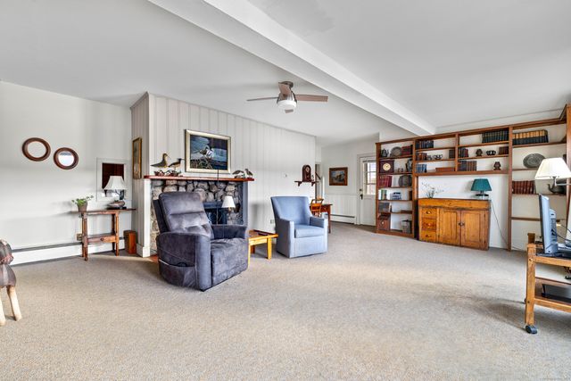 29 Oswegatchie Road, Waterford, CT 06385