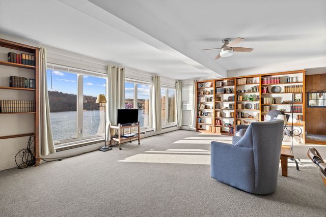 29 Oswegatchie Road, Waterford, CT 06385