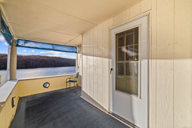 29 Oswegatchie Road, Waterford, CT 06385