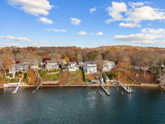 29 Oswegatchie Road, Waterford, CT 06385