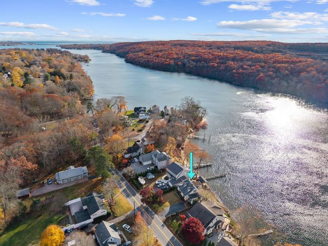 29 Oswegatchie Road, Waterford, CT 06385