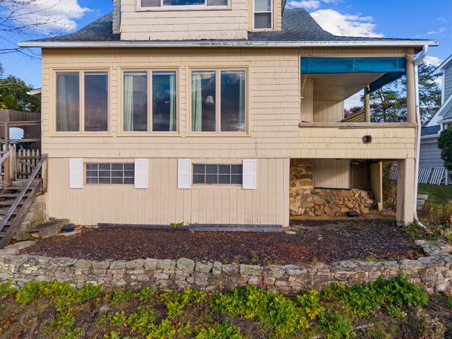 29 Oswegatchie Road, Waterford, CT 06385