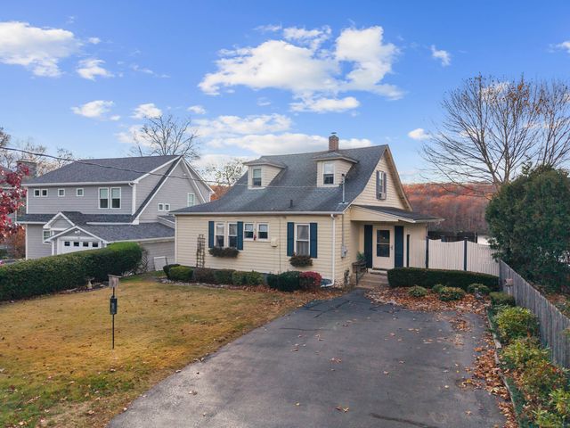 29 Oswegatchie Road, Waterford, CT 06385
