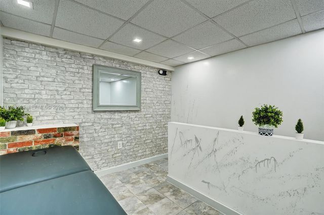 8750 W Flagler Street 2, Miami, FL 33174