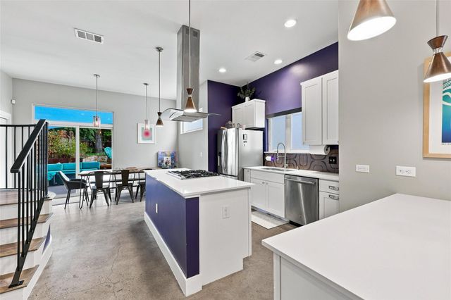 2800 Crest Ave B, Austin, TX 78702