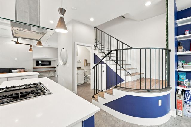 2800 Crest Ave B, Austin, TX 78702