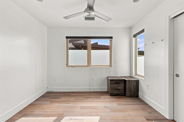 2800 Crest Ave B, Austin, TX 78702
