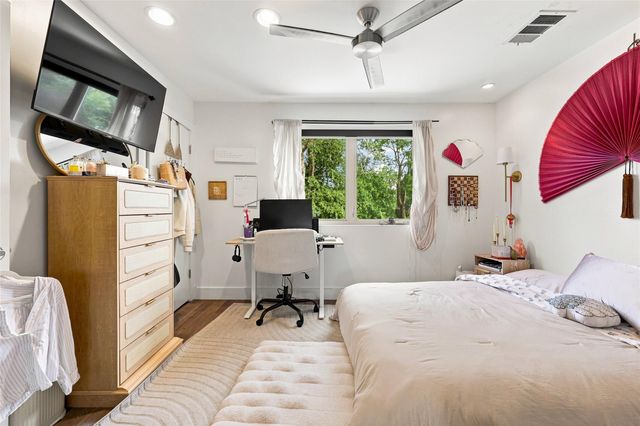 2800 Crest Ave B, Austin, TX 78702