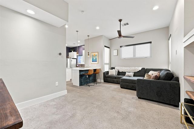 2800 Crest Ave B, Austin, TX 78702