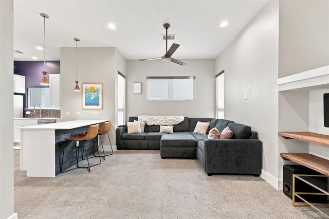 2800 Crest Ave B, Austin, TX 78702