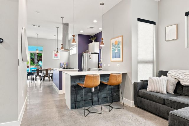 2800 Crest Ave B, Austin, TX 78702