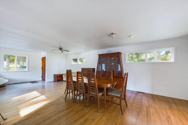 111 Beach Road, Shelter Cove, CA 95589