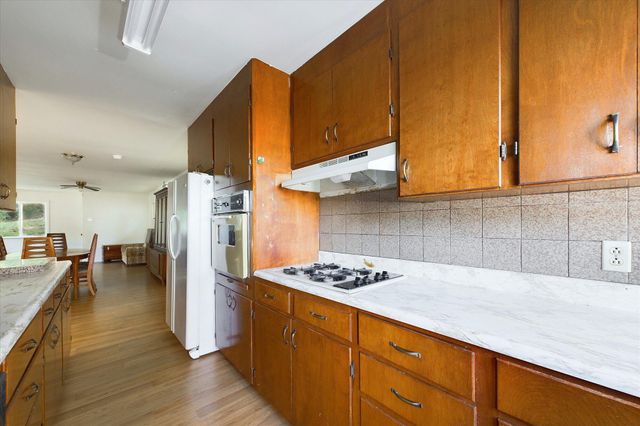 111 Beach Road, Shelter Cove, CA 95589