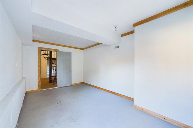 111 Beach Road, Shelter Cove, CA 95589