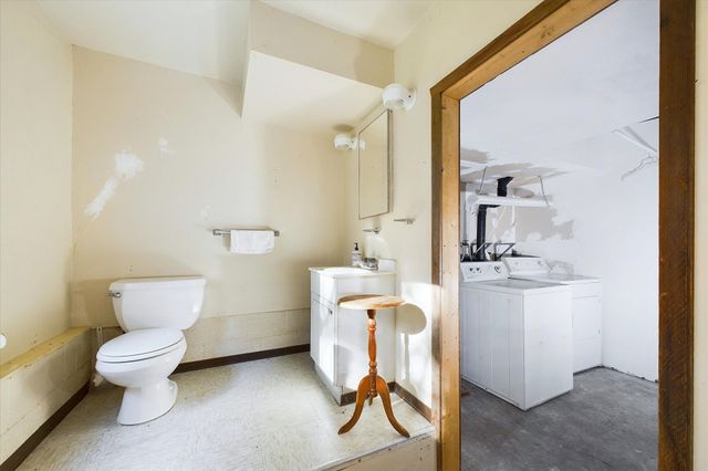 111 Beach Road, Shelter Cove, CA 95589