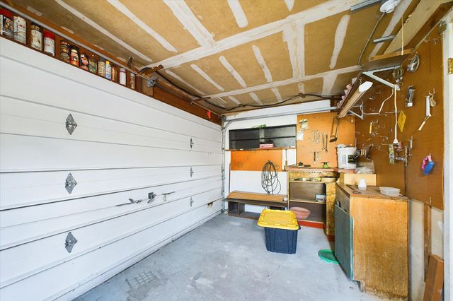 111 Beach Road, Shelter Cove, CA 95589