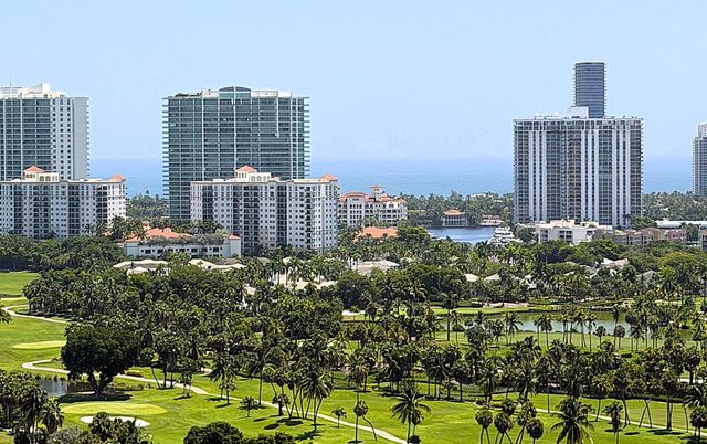20335 W COUNTRY CLUB Drive 2408, Aventura, FL 33180