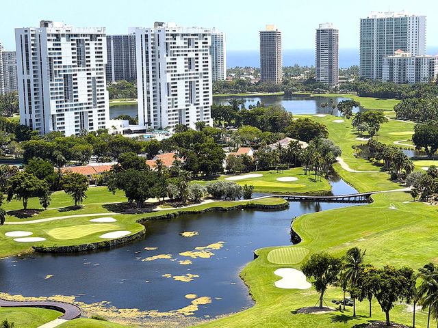 20335 W COUNTRY CLUB Drive 2408, Aventura, FL 33180