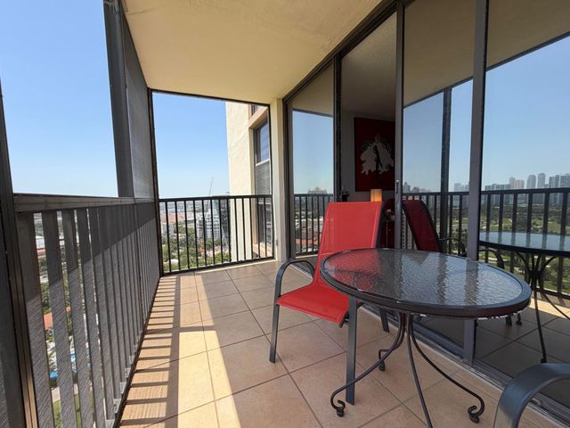 20335 W COUNTRY CLUB Drive 2408, Aventura, FL 33180