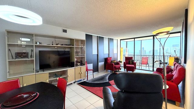 20335 W COUNTRY CLUB Drive 2408, Aventura, FL 33180