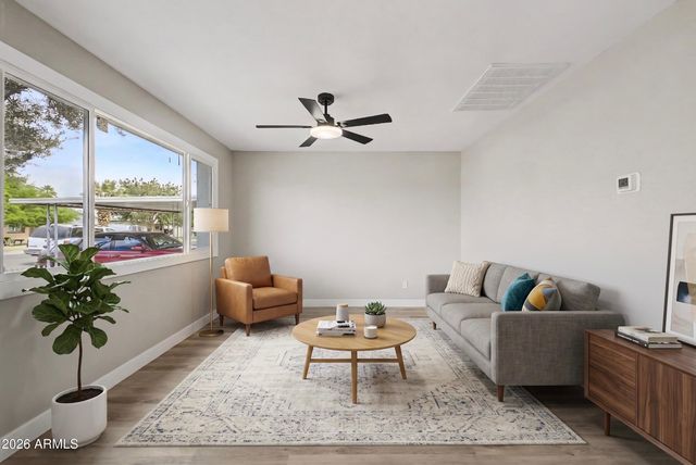 4923 W CYPRESS Street, Phoenix, AZ 85035