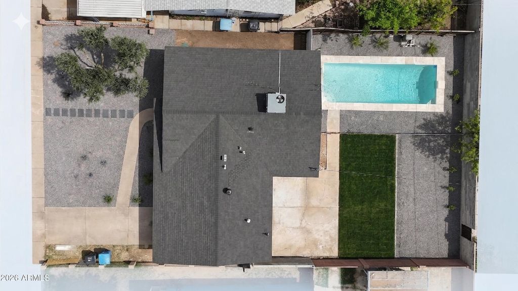 Image 23 of property listing at 4923 W CYPRESS Street, Phoenix, AZ 85035