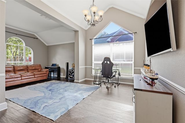 908 Chapel Drive, Denton, TX 76205