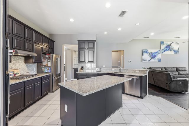 908 Chapel Drive, Denton, TX 76205