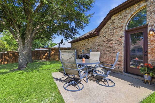 908 Chapel Drive, Denton, TX 76205