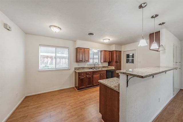 602 Buffalo Drive, Arlington, TX 76013