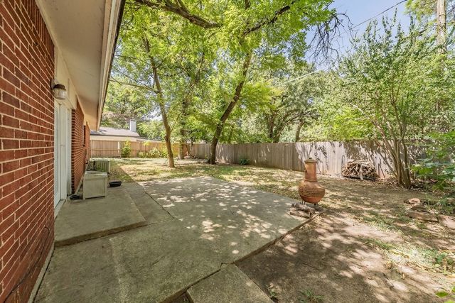 602 Buffalo Drive, Arlington, TX 76013