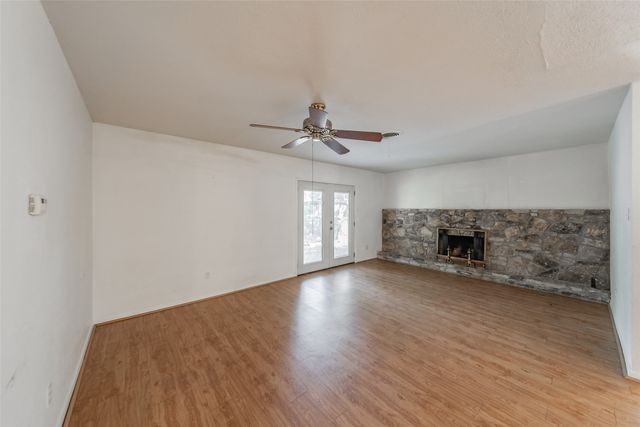 602 Buffalo Drive, Arlington, TX 76013