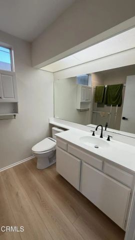 882 Barber Lane, Ventura, CA 93003