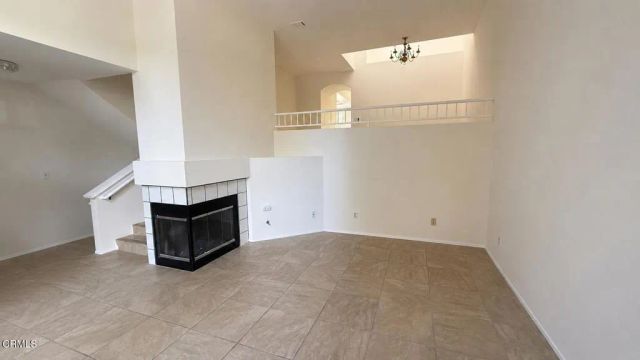 882 Barber Lane, Ventura, CA 93003