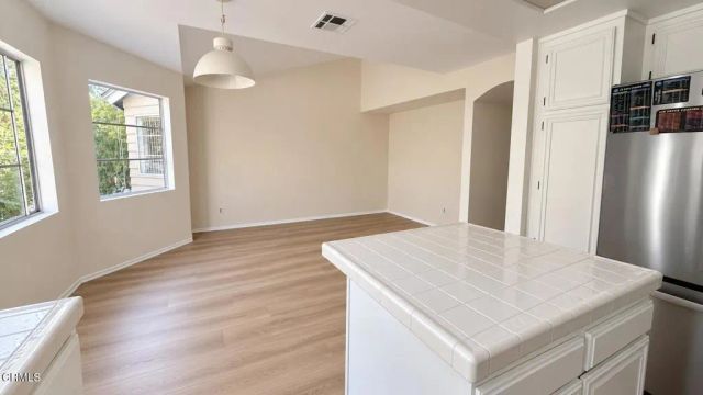 882 Barber Lane, Ventura, CA 93003