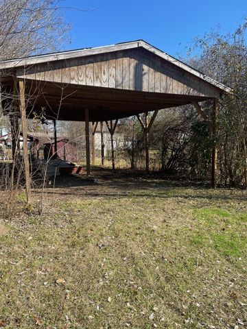 8866 Pearwood, Willis, TX 77318