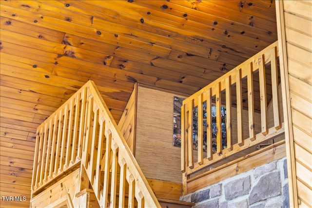 620 Swift Hollow Lane, Mountain City, TN 37683