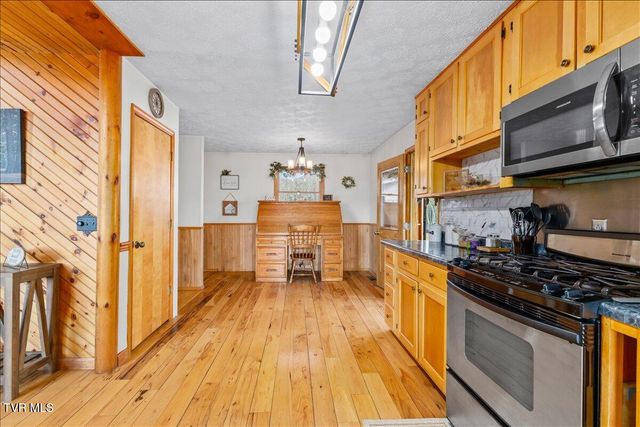 620 Swift Hollow Lane, Mountain City, TN 37683