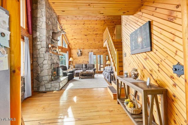 620 Swift Hollow Lane, Mountain City, TN 37683