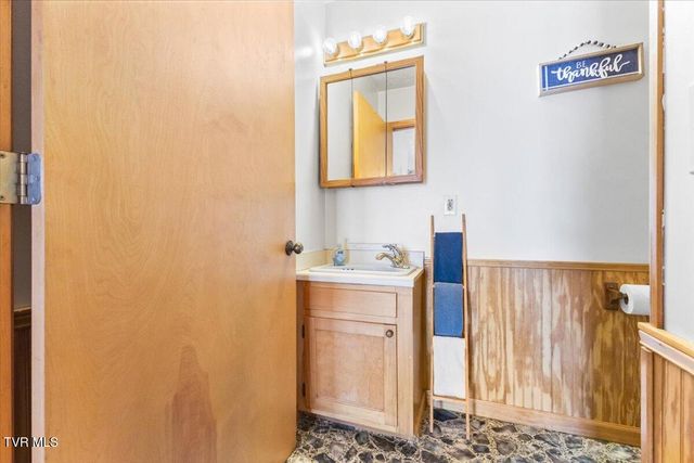 620 Swift Hollow Lane, Mountain City, TN 37683