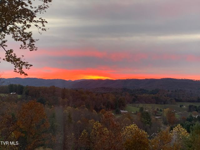 620 Swift Hollow Lane, Mountain City, TN 37683