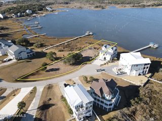 171 Big Hammock Point Road, Sneads Ferry, NC 28460