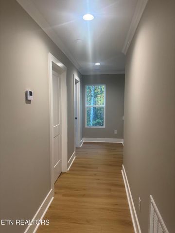 250 Clear Creek Rd, Kodak, TN 37764