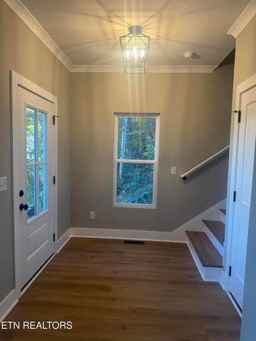 250 Clear Creek Rd, Kodak, TN 37764