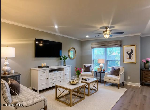 250 Clear Creek Rd, Kodak, TN 37764