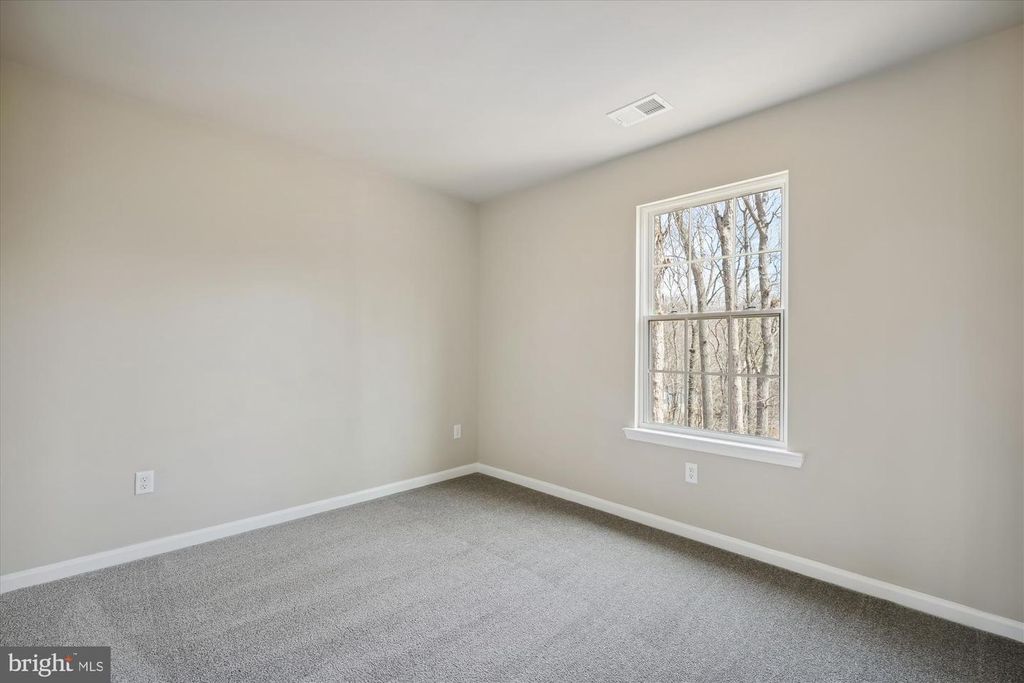 Image 19 of property listing at 12448 PAINTED HORSE TRL, Lusby, MD 20657