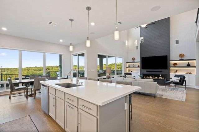 7337 Jument DR, Austin, TX 78738